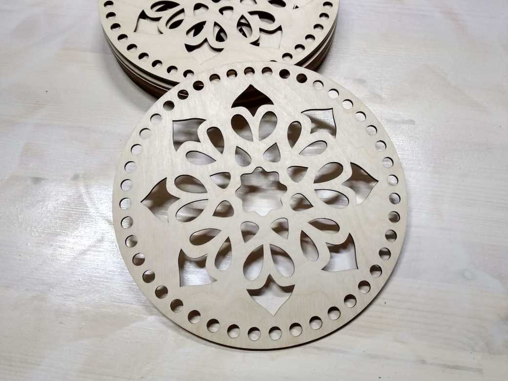 Дно резное "Круг" (вариант 1) деревянное 30 см