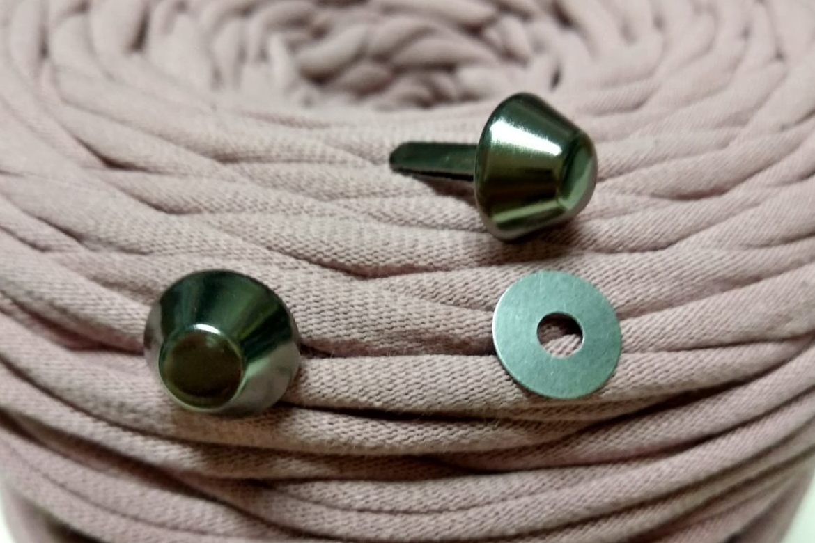 Пукли (ножки для сумок). Черный никель