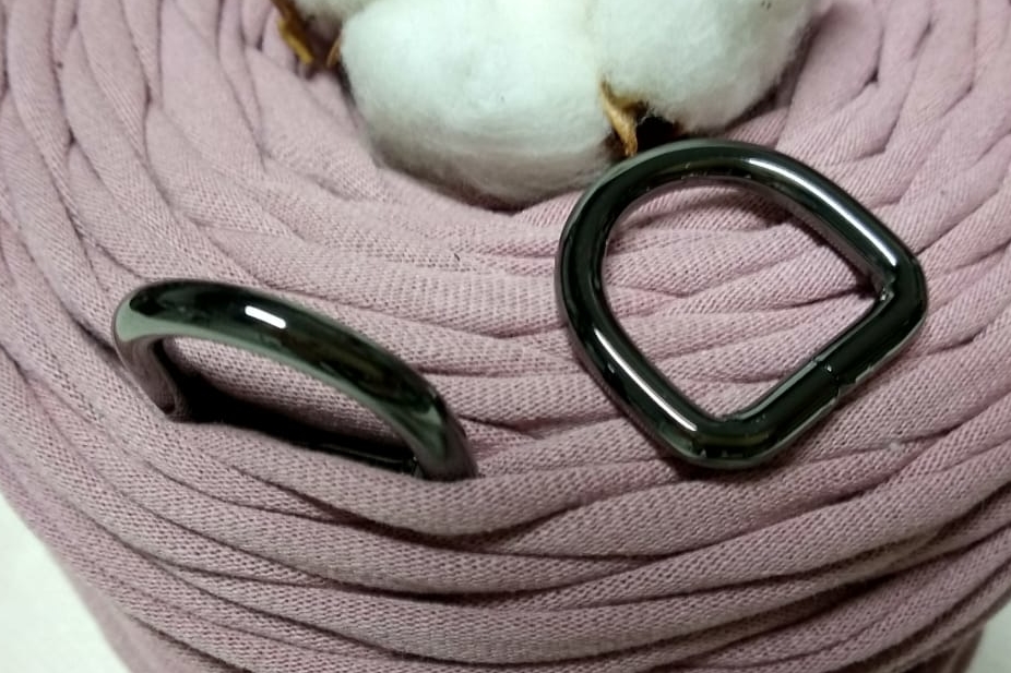 Полукольцо 20 мм толстое. Черный никель