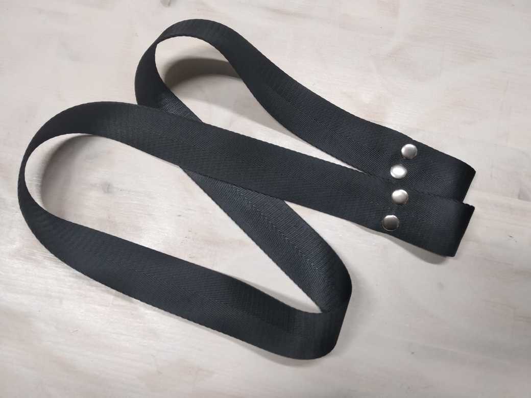 Ремень для сумки на кнопках c регулировкой. Черный
