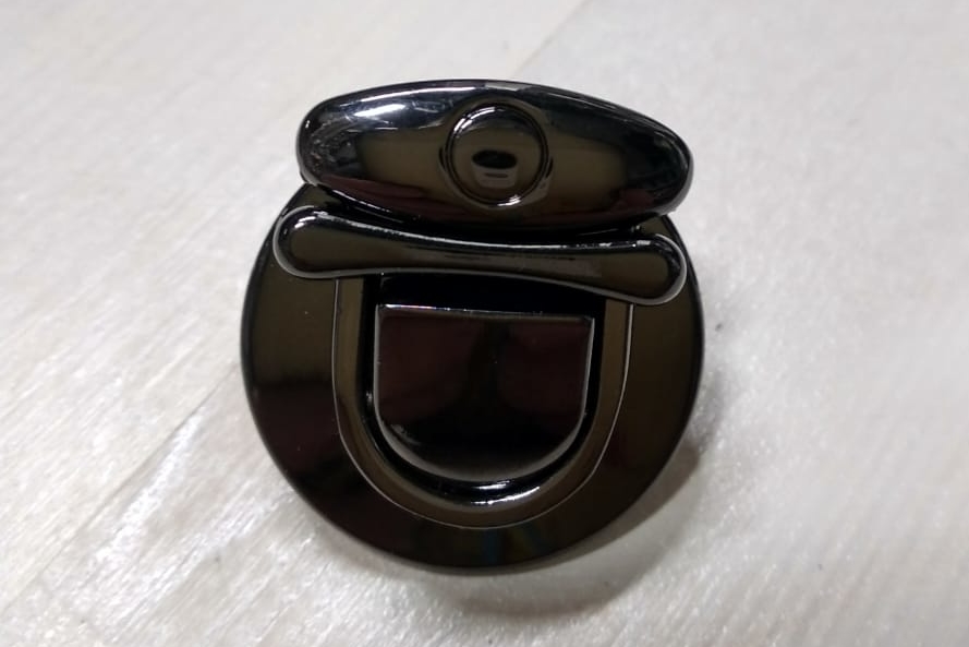 Замок для вязаной сумки