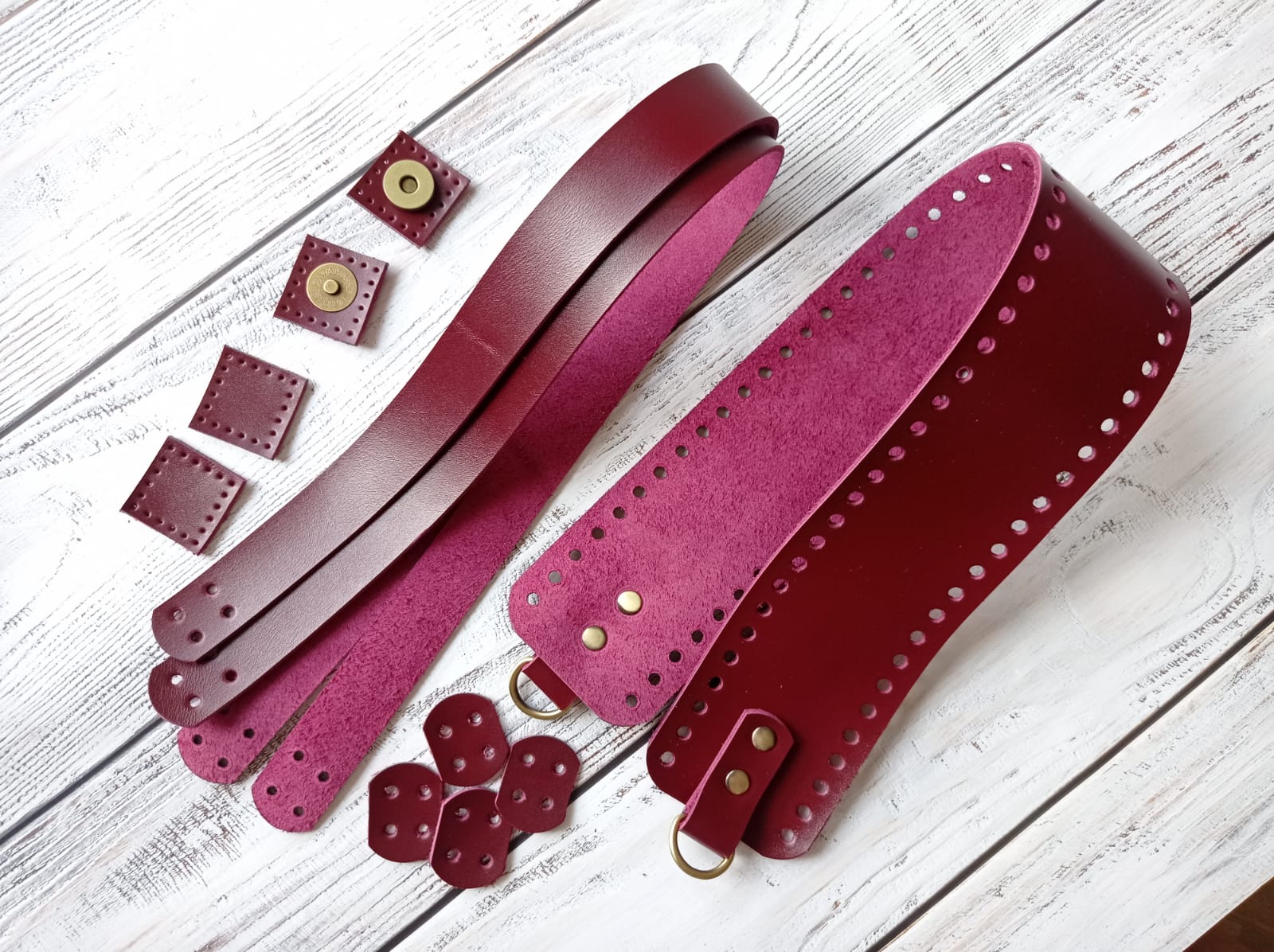 Набор для сумки с боковой основой и пришивными ручками. Цвет кожи и фурнитуры на выбор