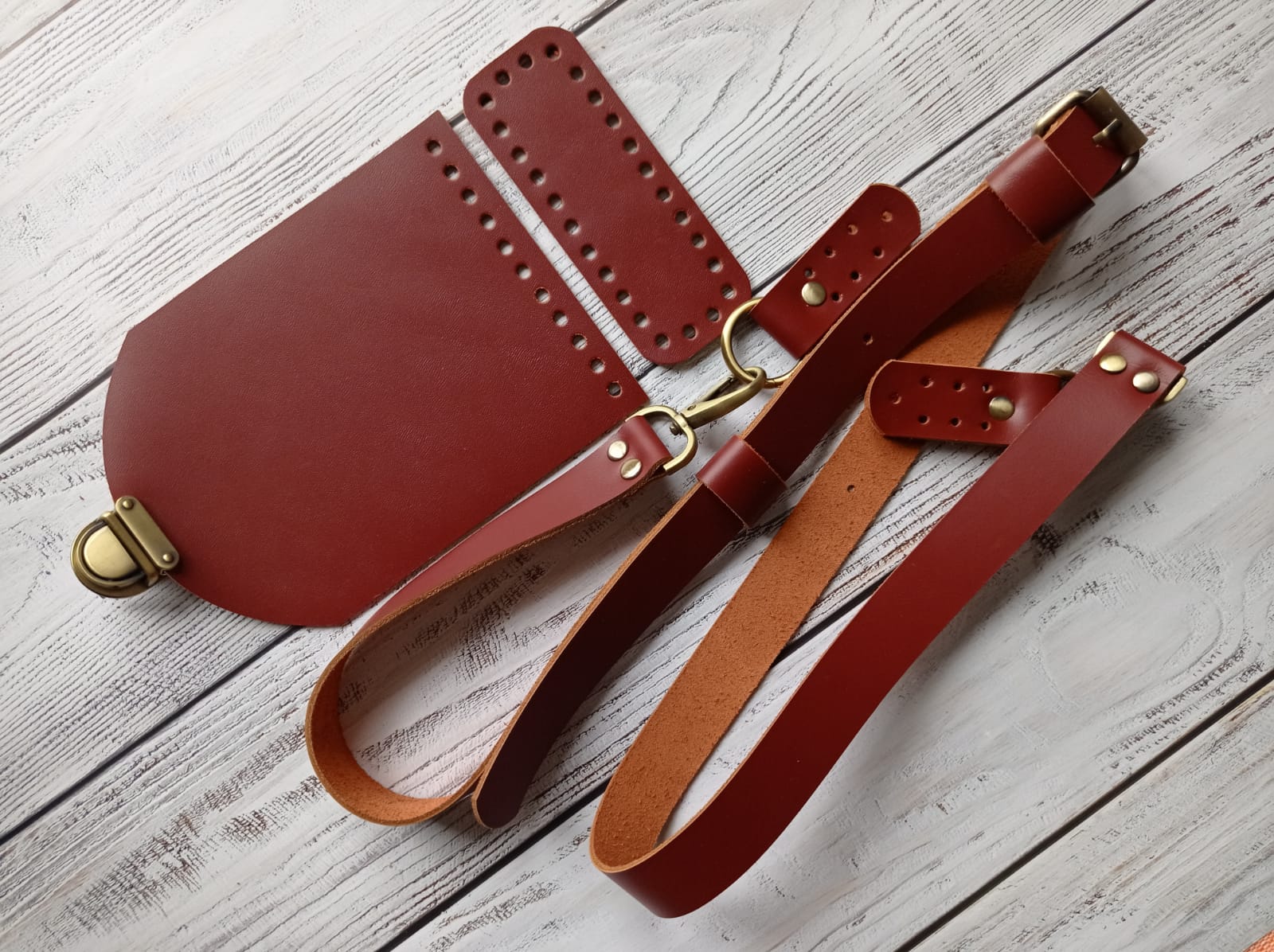 Набор для сумки с крышкой 13х18 см. Цвет кожи - терракот. Цвет фурнитуры - бронза