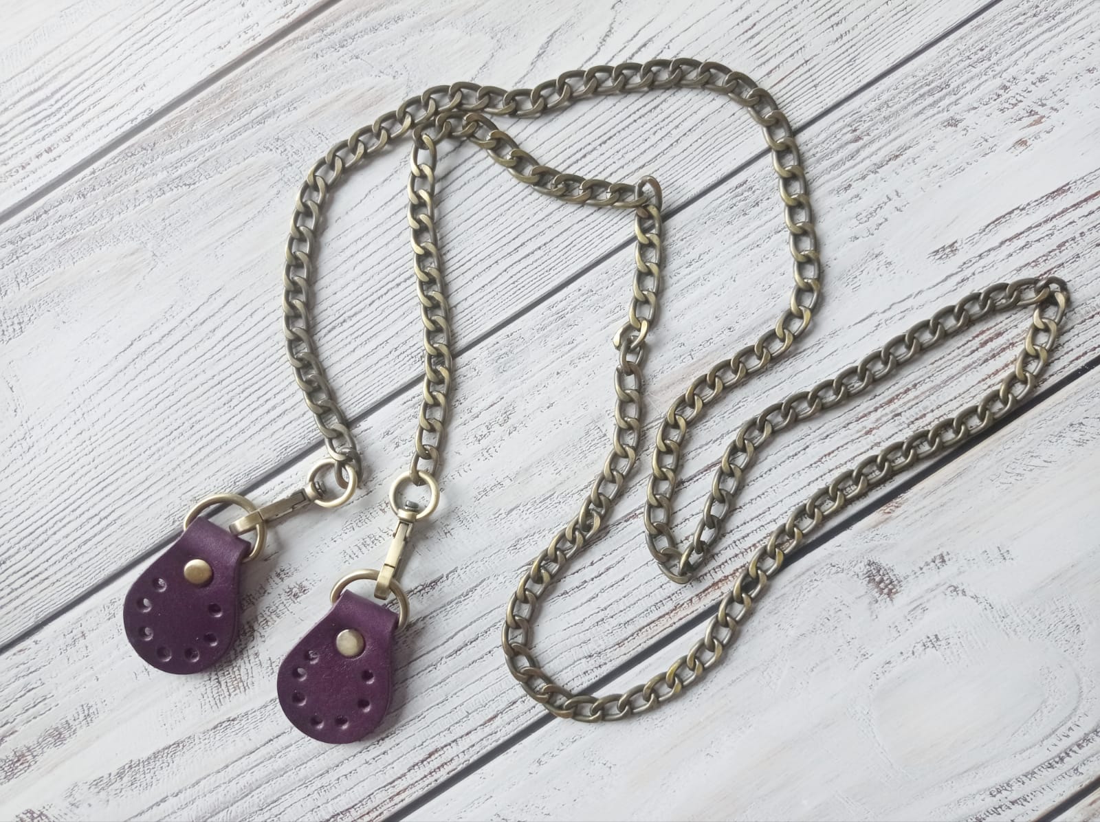 Цепь с ручкодержателями. Натуральная кожа. Фиолетовый