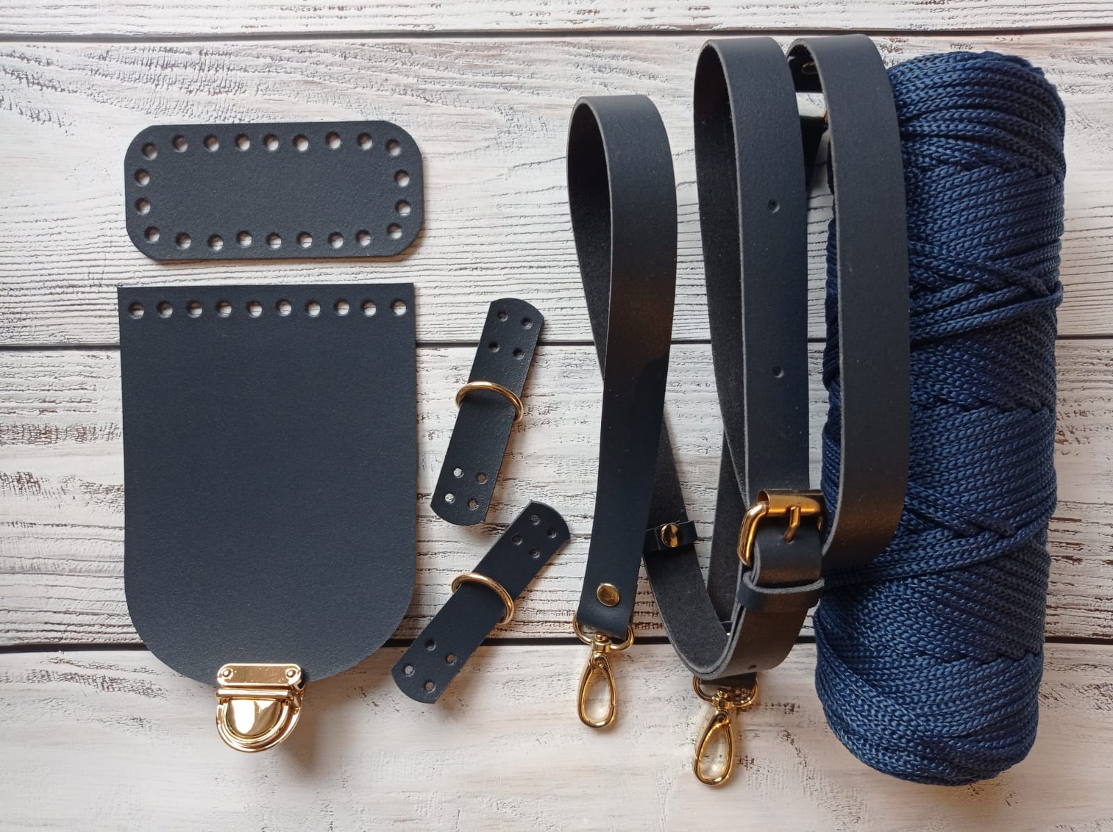 Набор для мини-сумочки со шнуром. Темно-синий. Золото