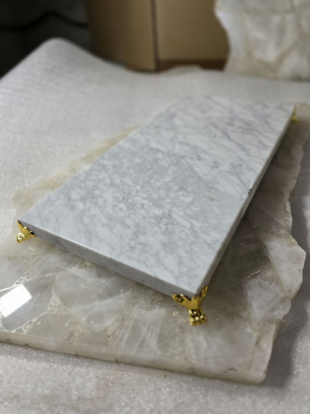 Сервировочная доска из мрамора Bianco Carrara (СД-06)