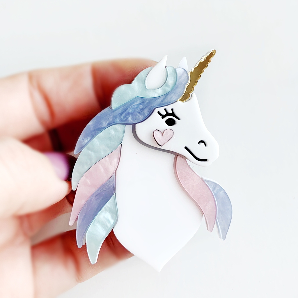 Брошь Единорог