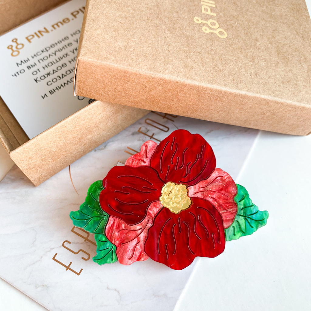 Брошь Шиповник красный