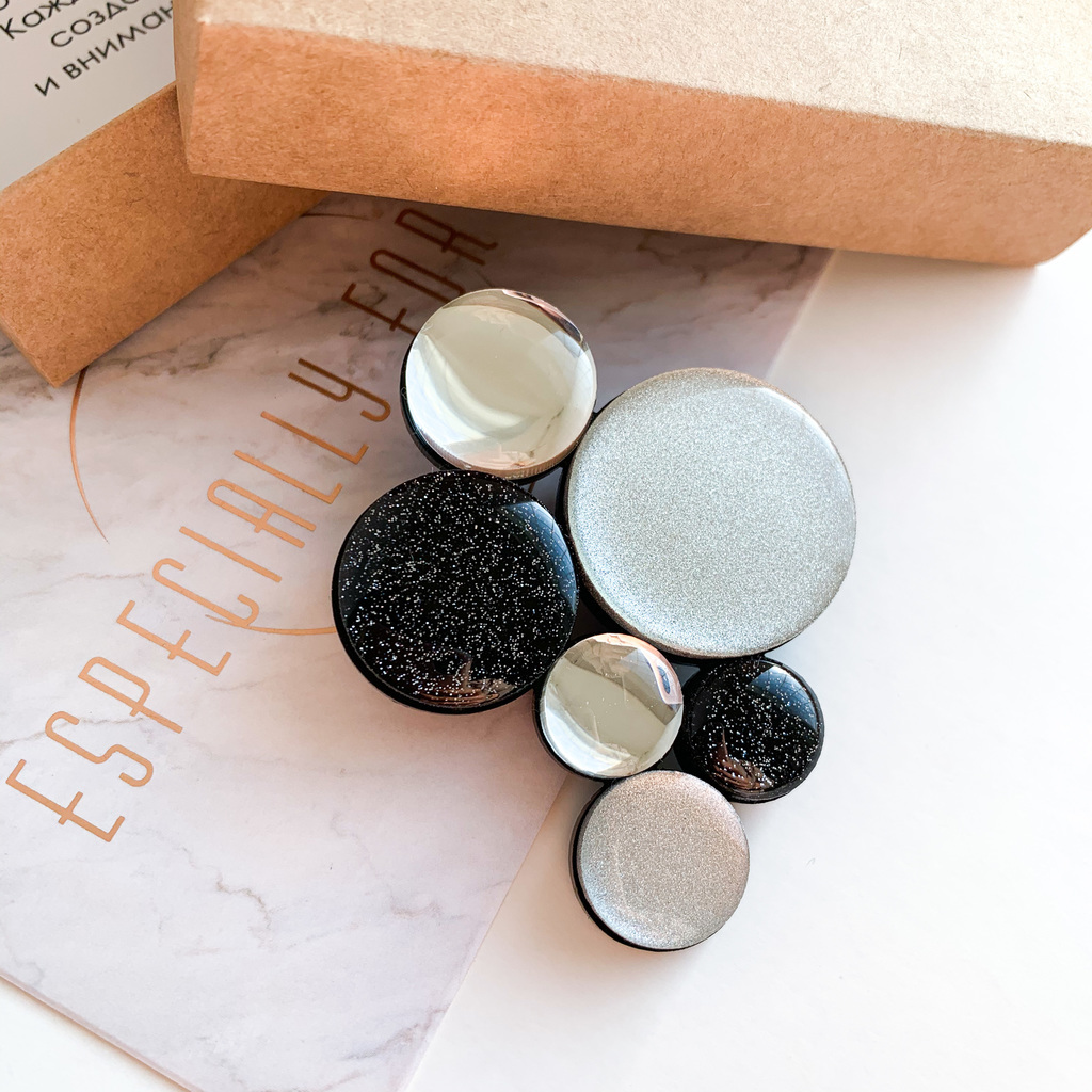 Брошь Гроздь