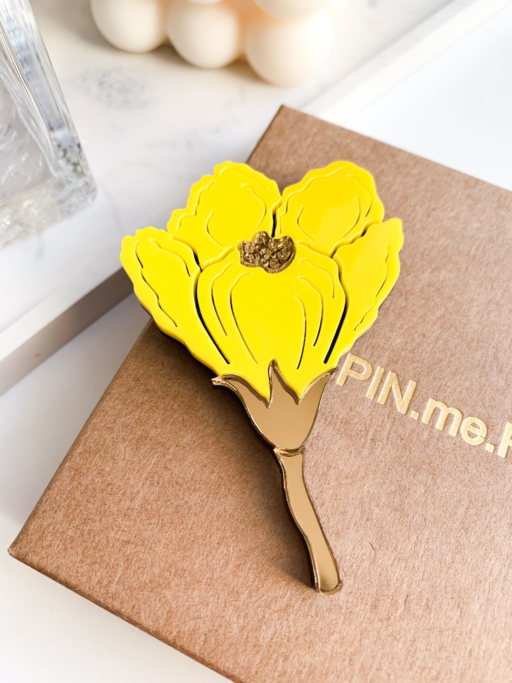 Брошь Крокус желтый