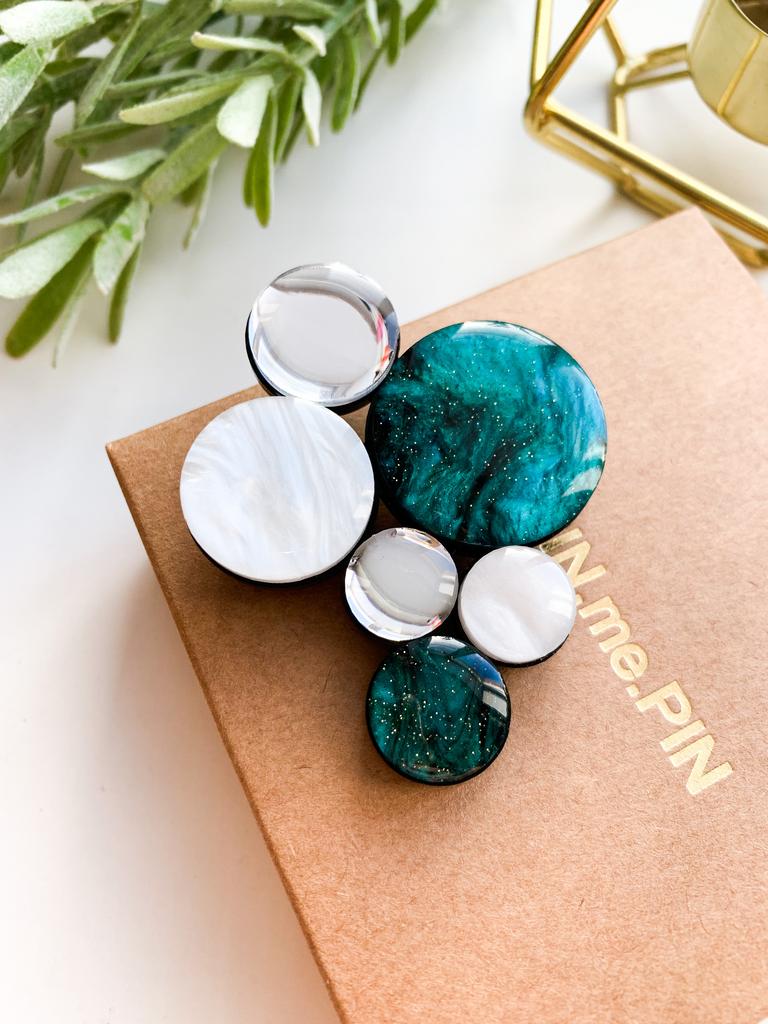 Брошь Гроздь