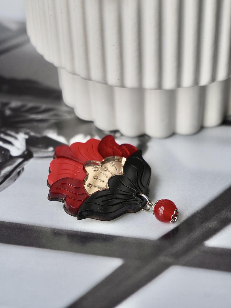 Брошь Камелия