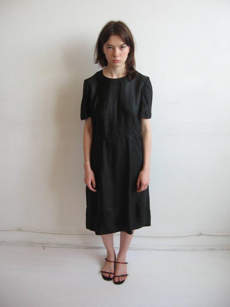 Минималистичное платье MARNI