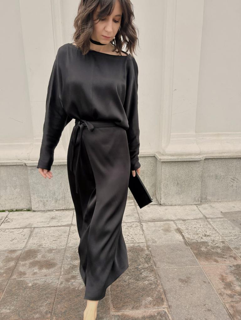 Двустороннее платье с фартуком черное