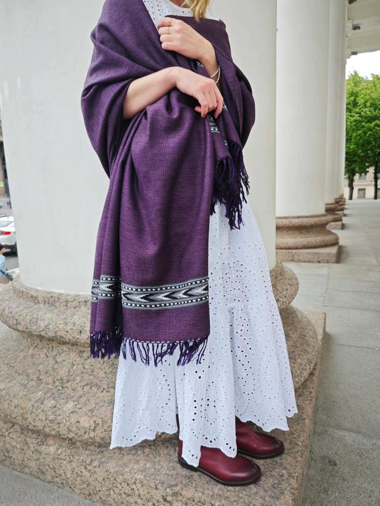 Большой шарф из шерсти мериноса Виноградная Лоза