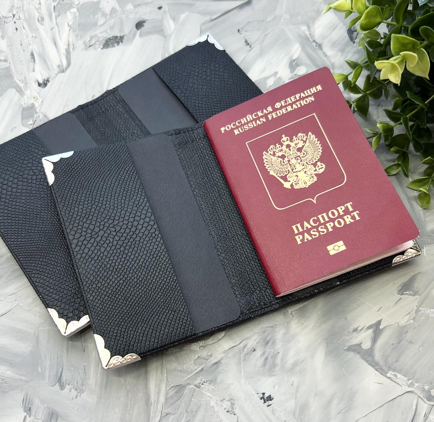 Обложка на паспорт с табличкой (серебро)