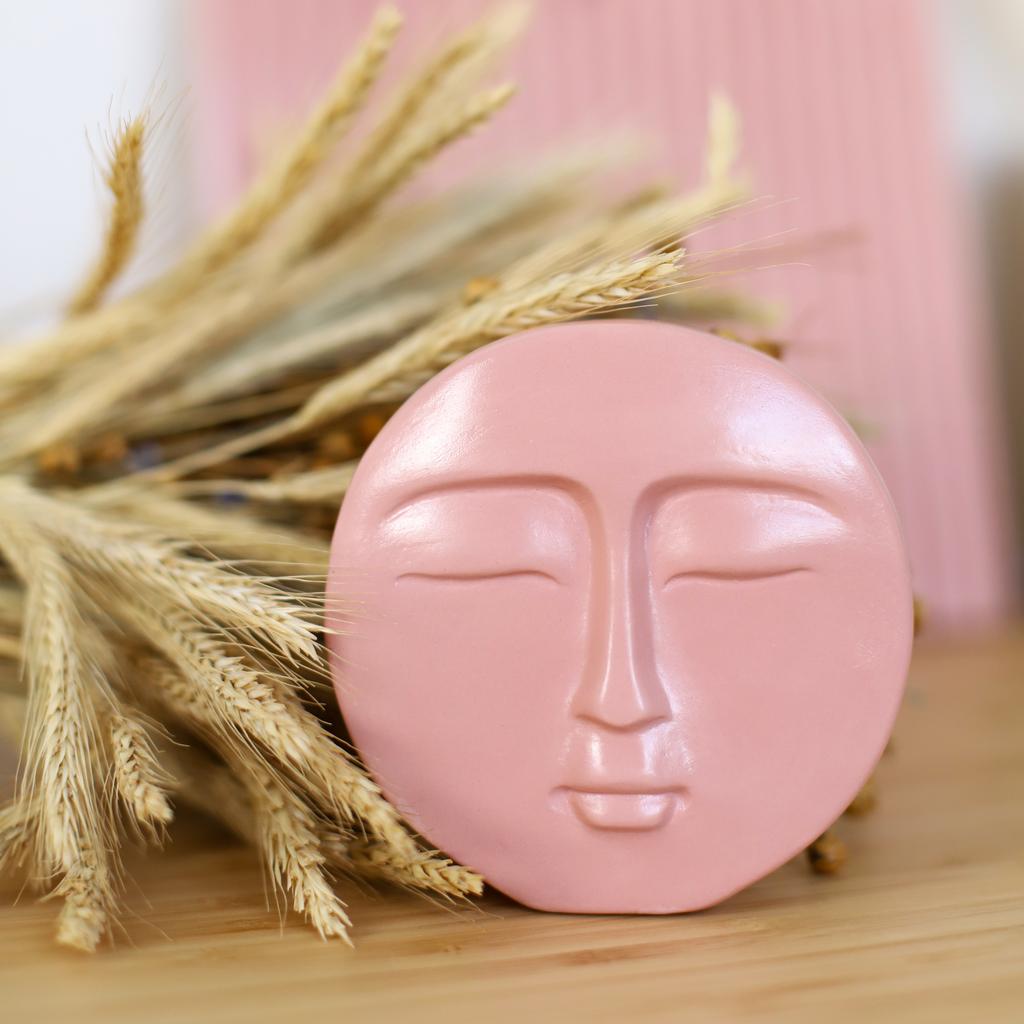Интерьерное украшение «MOON FACE PINK»