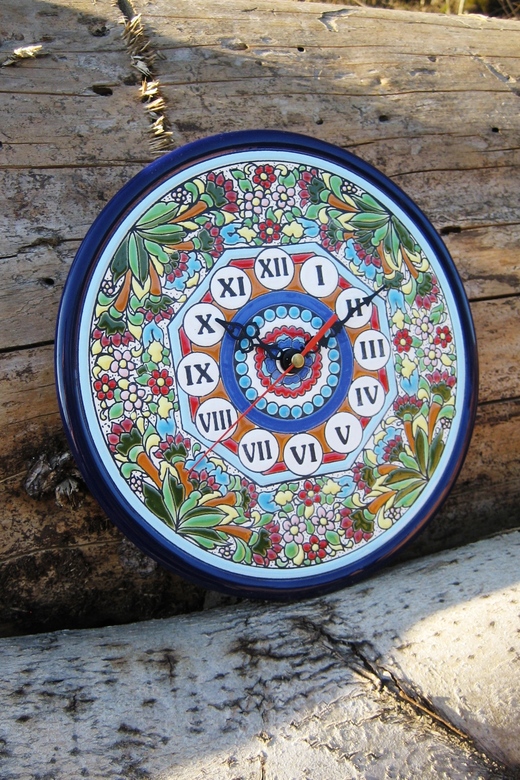 Часы в цветочек