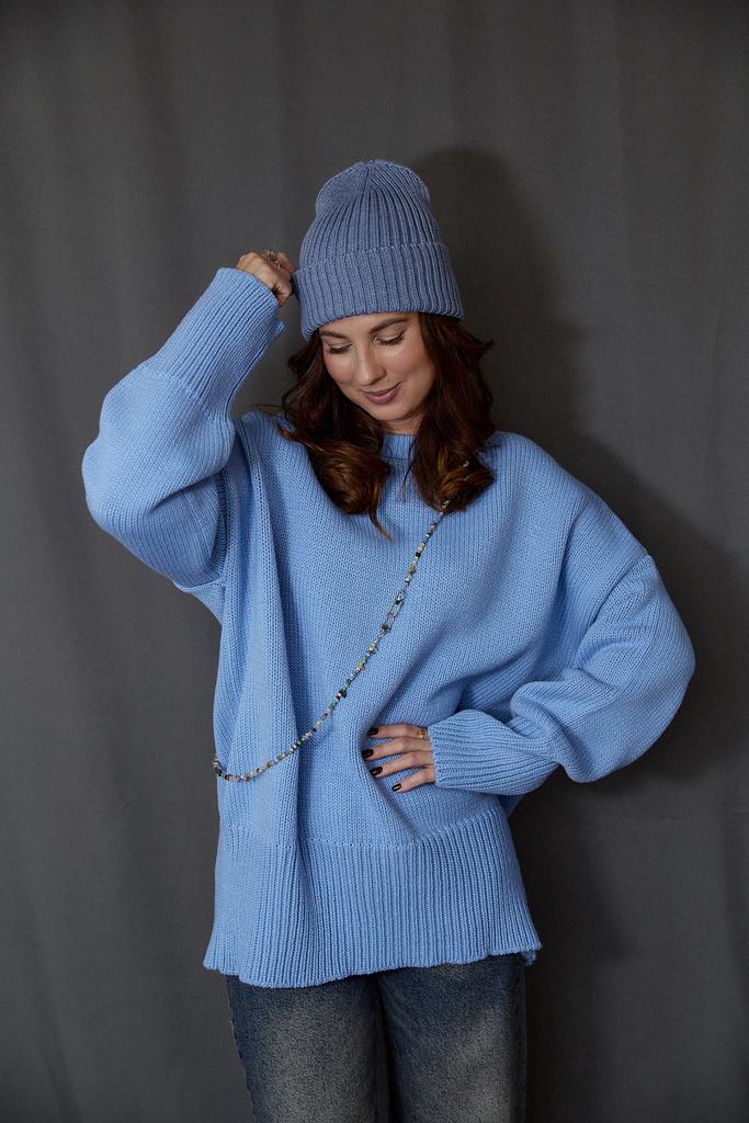 Джемпер из шерсти  в голубом цвете объемный и удлиненный