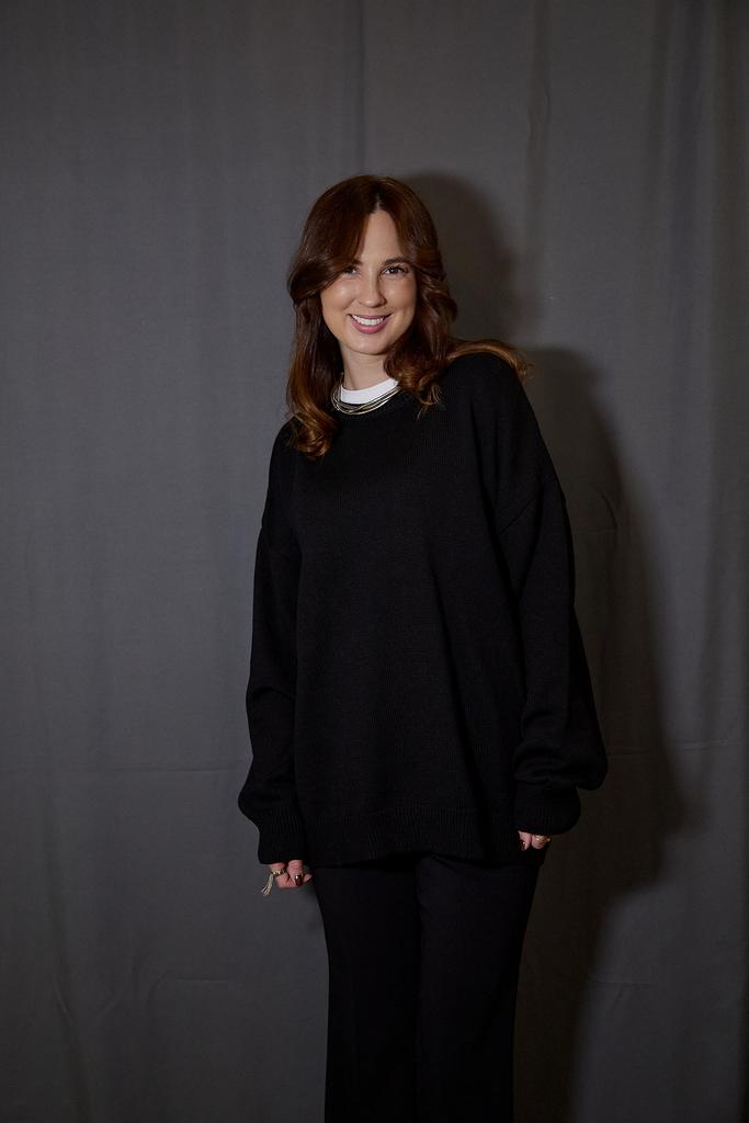 Джемпер из хлопка с круглым вырезом в черном цвете