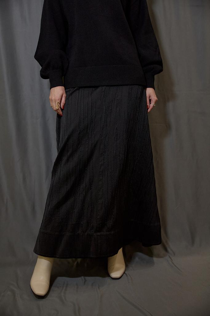 Юбка  из жатой черной ткани
