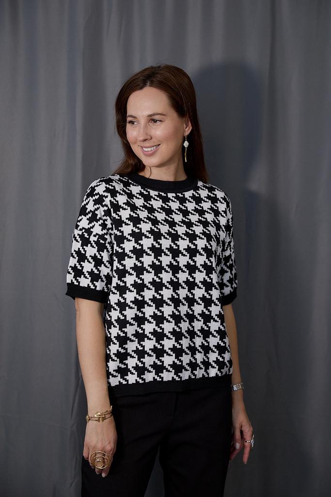 Футболка из вязаного трикотажа гусиная лапка черный-белый