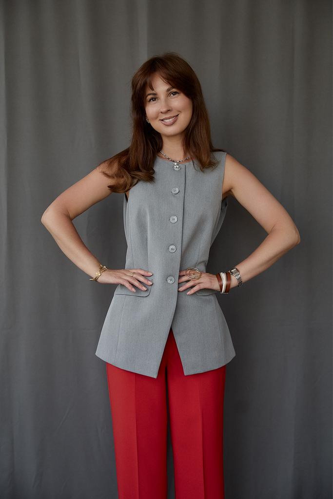 Жилет серый