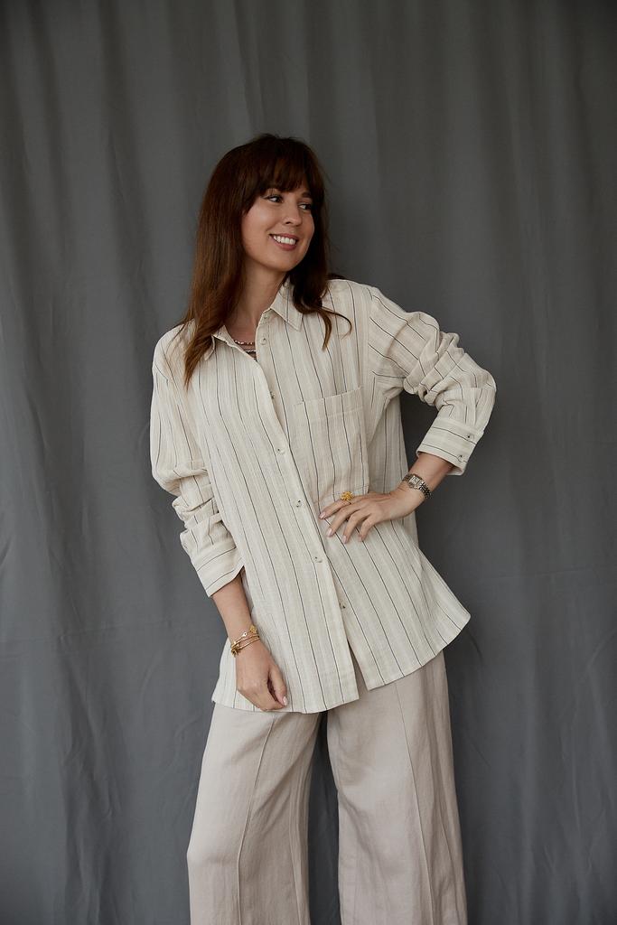 Рубашка  с бежевой полосой  из хлопка (вафельная)