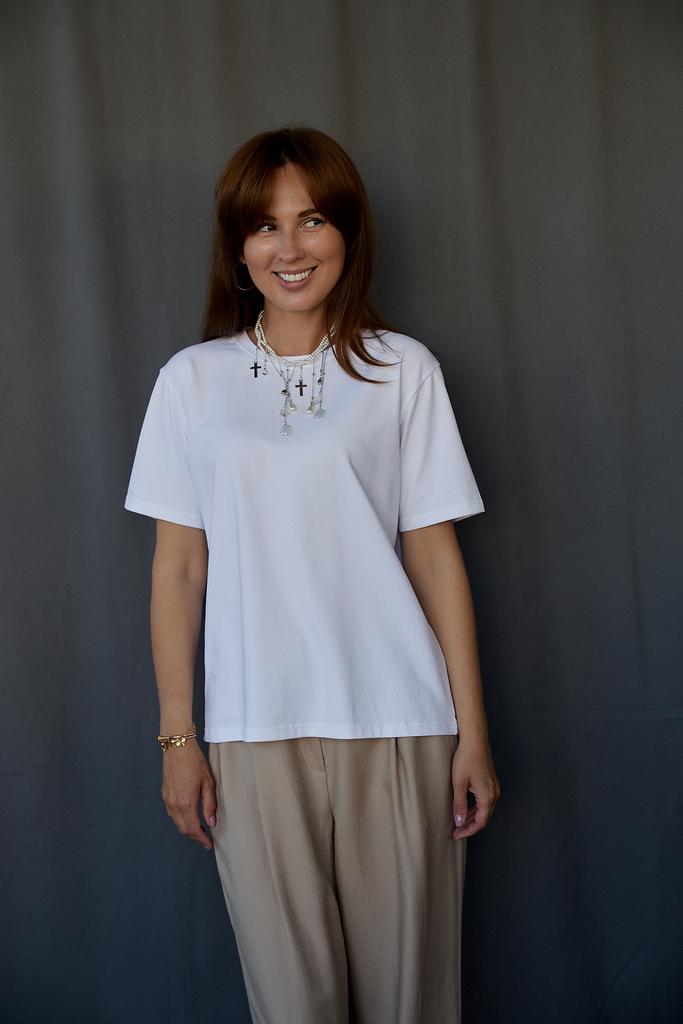 Футболка из хлопка в белом цвете