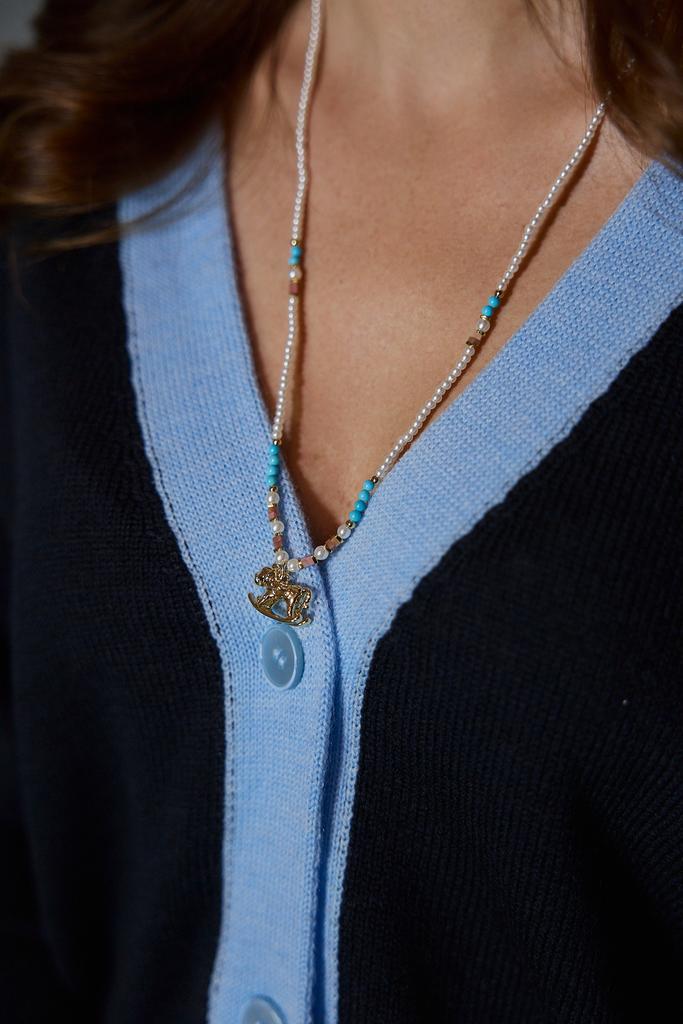 Украшение  на шею длинное из бисера с лошадкой