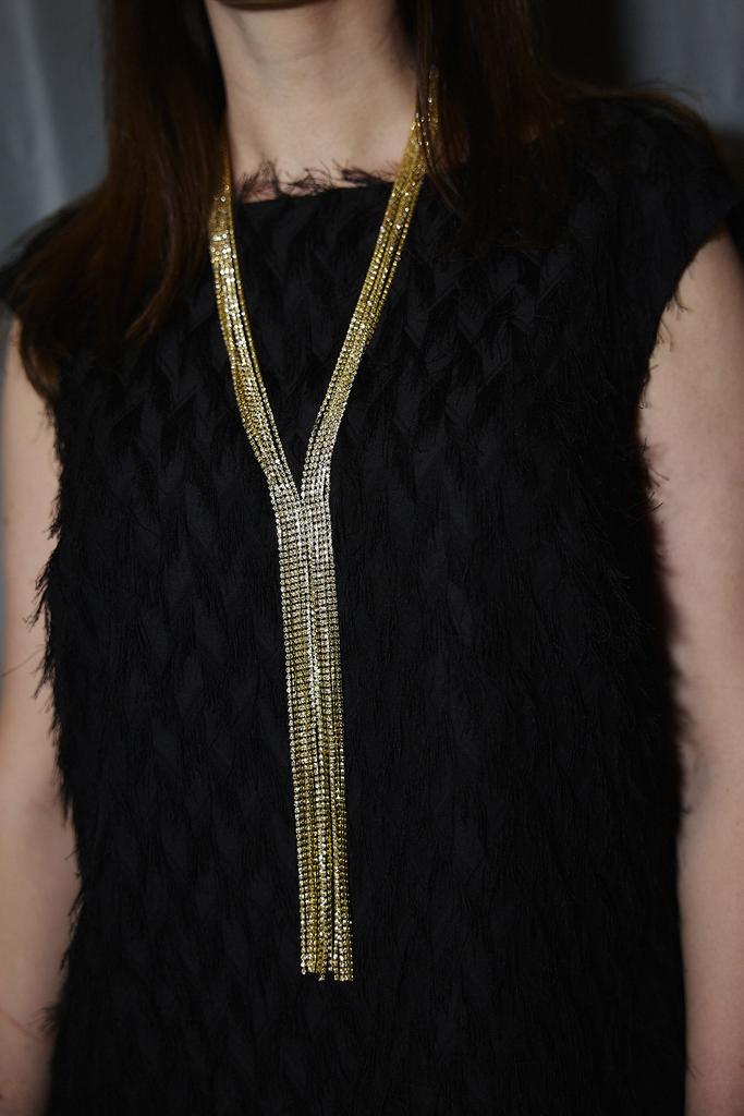 Украшение  длинная  цепь блестящая золотистая