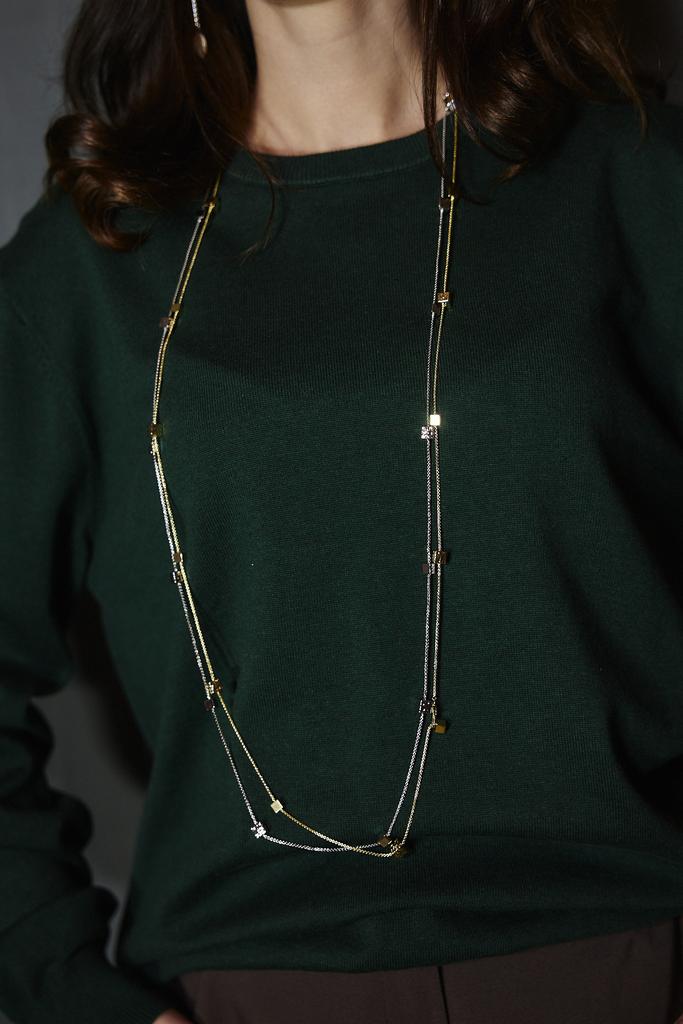 Украшение с кубиками