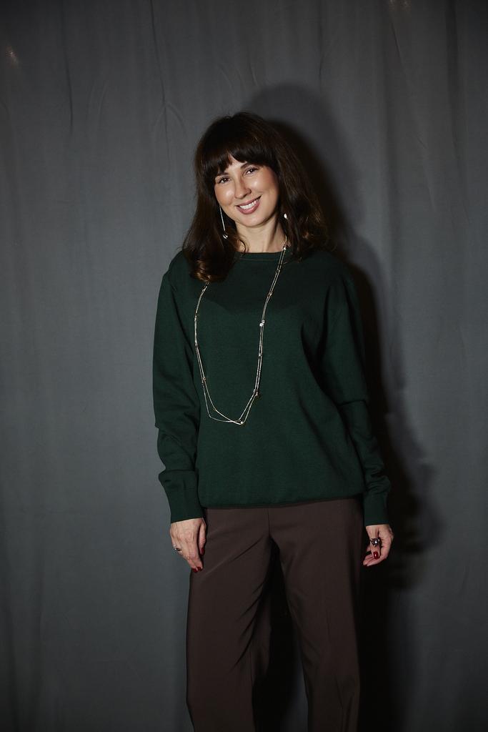 Свитшот зеленого  цвета  из  мужской коллекции