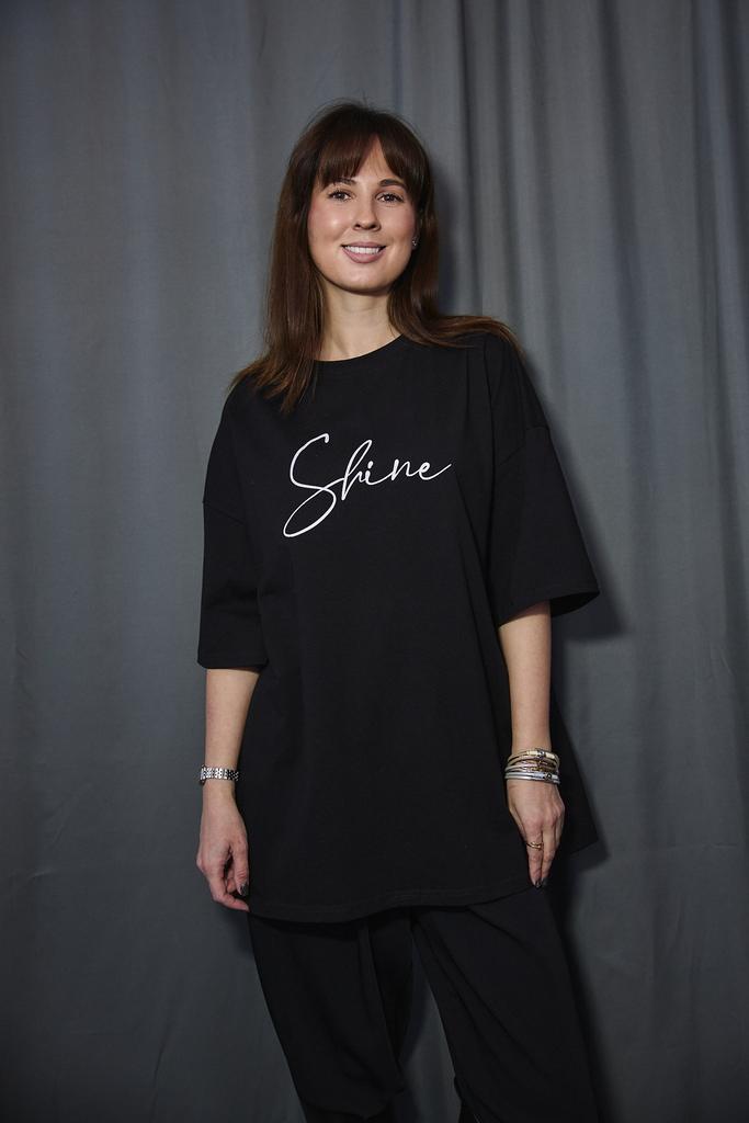 Футболка черная Шайн