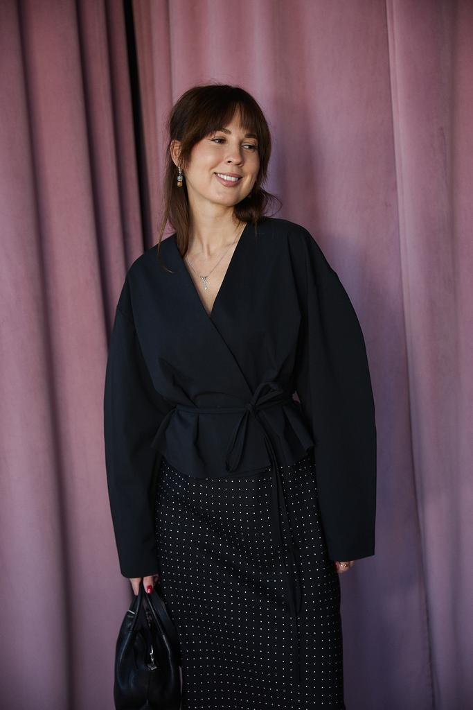 Жакет-бомбер  чёрный на запАх