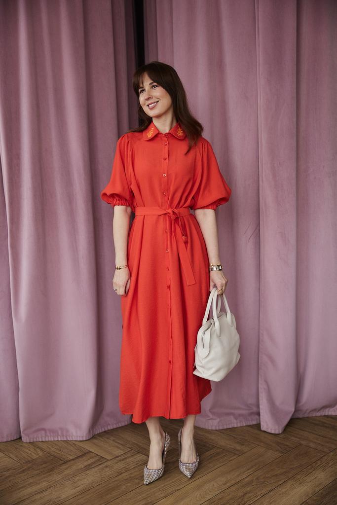 Платье-рубашка в оранжевом цвете