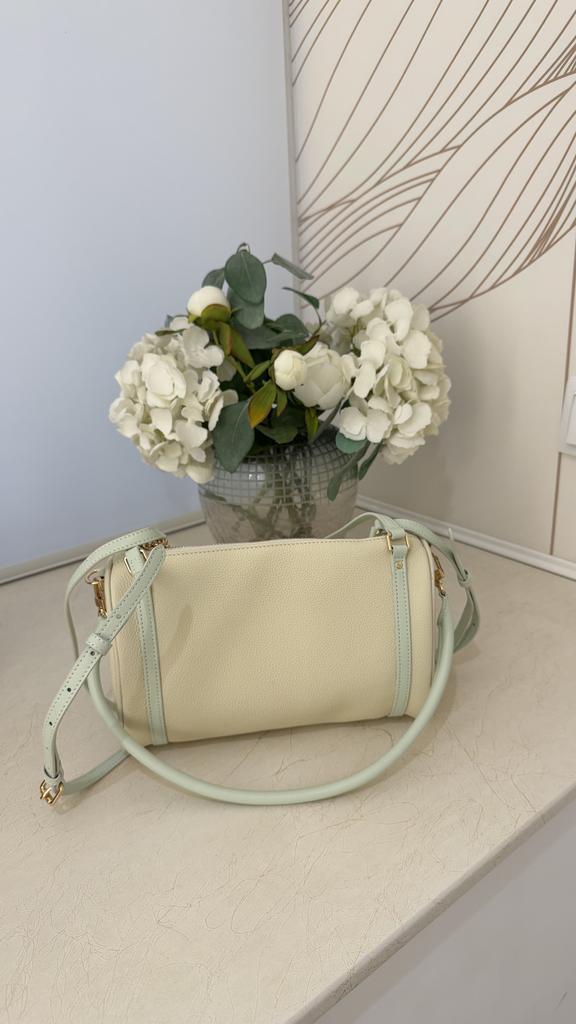 Сумка доки из натуральной кожи бежевая с голубыми ручками