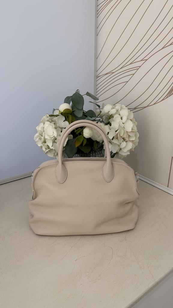 Сумка  из натуральной кожи бежево-розовая  со сборкой по бокам