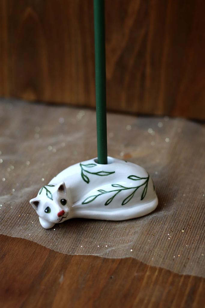 Котик для тонких свечей