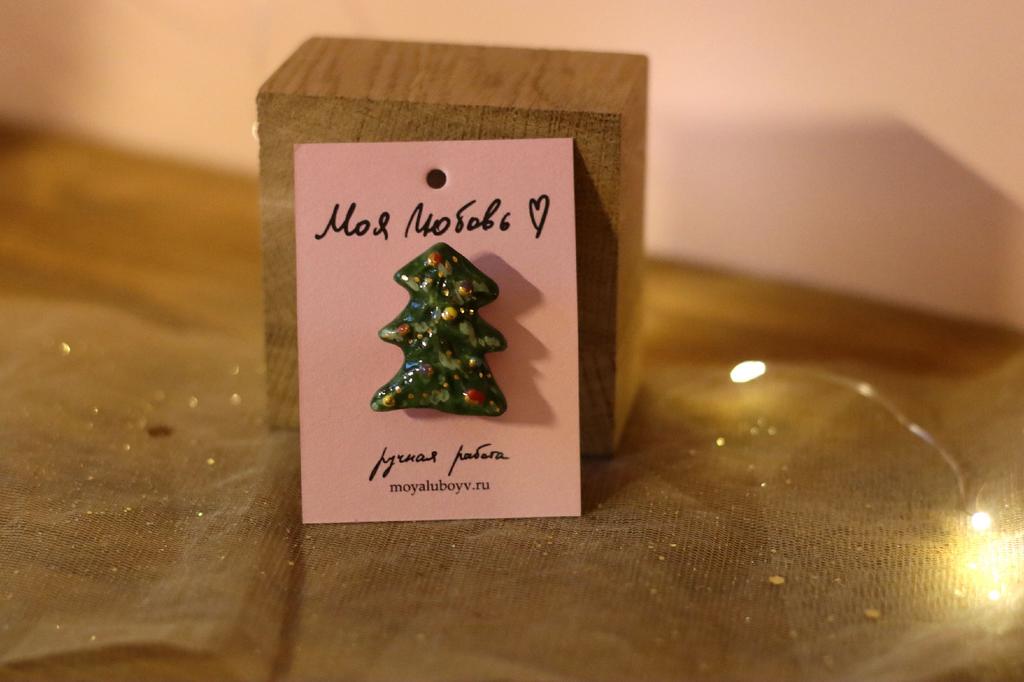 брошь Ёлочка новогодняя с золотом