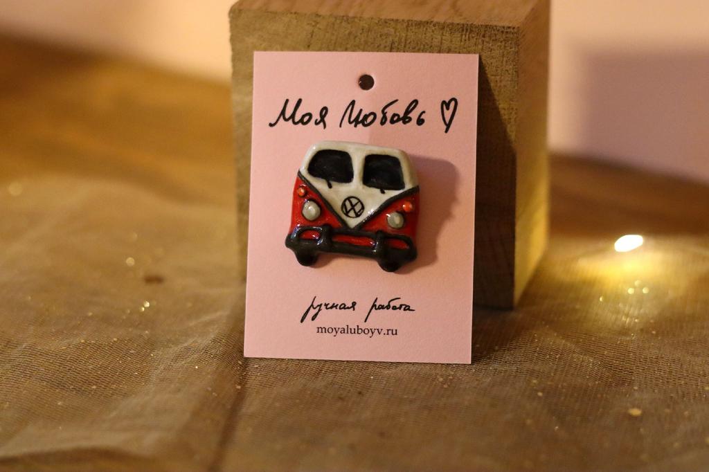 хиппи-автобус Volkswagen