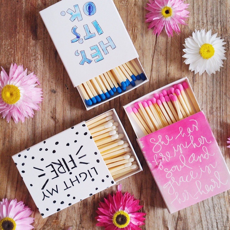 красивый коробок спичек