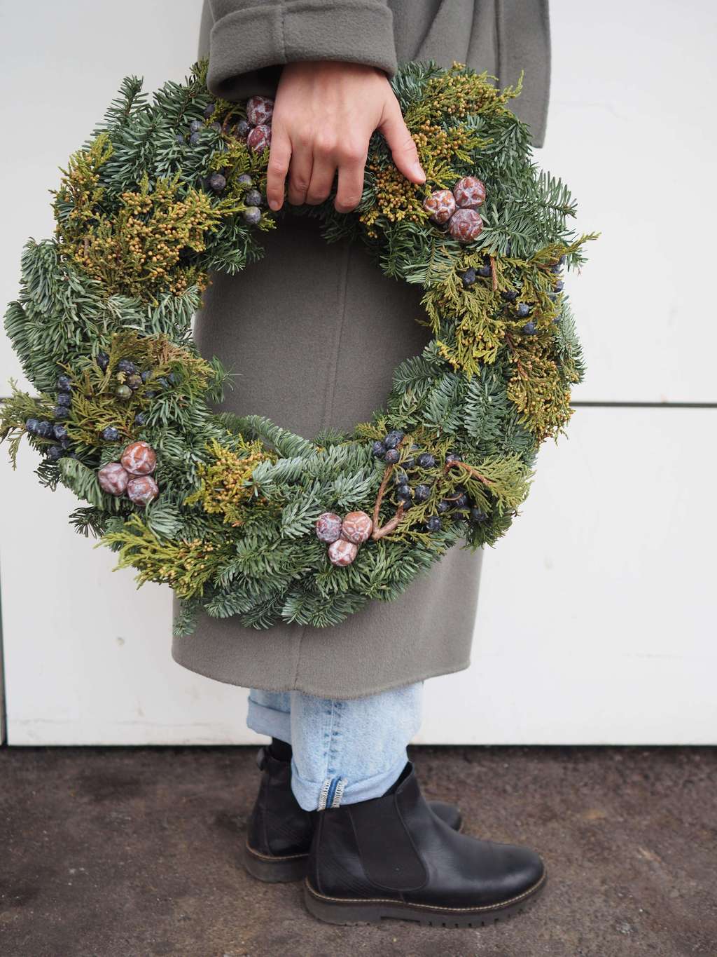 Новогодний венок из натуральных материалов