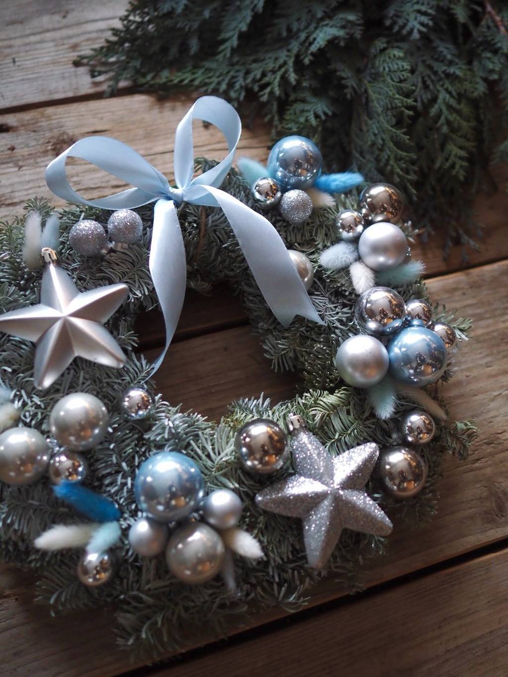 новогодний венок из нобилиса