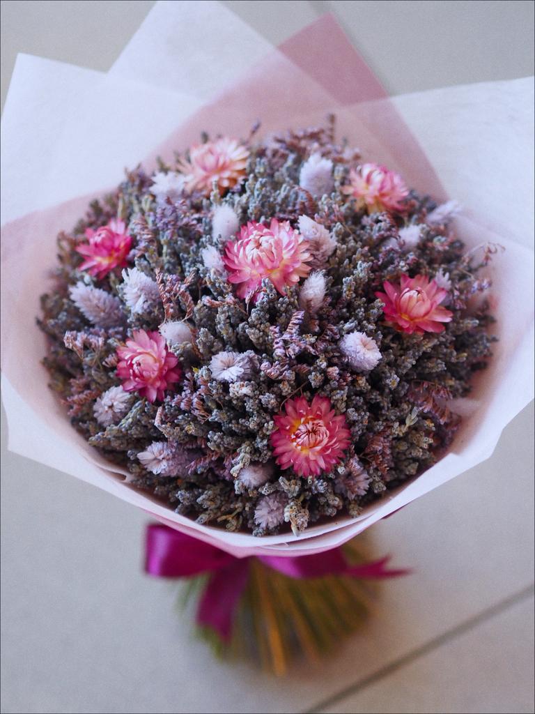 Лавандовый букет с лагурусом