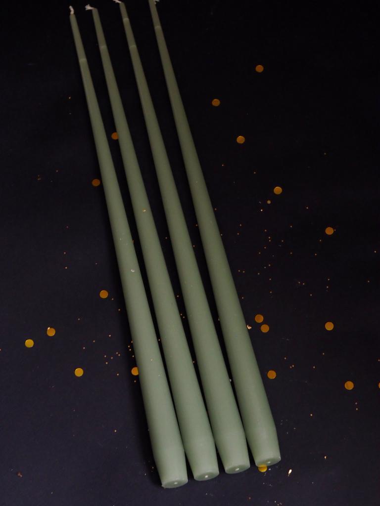 Свечи светло-зеленые уценка