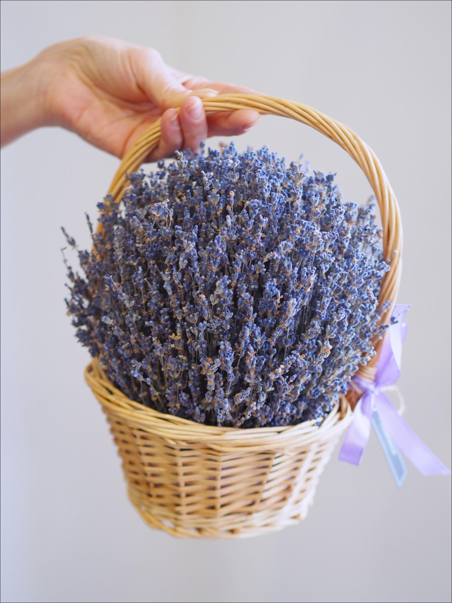 Корзина с лавандой
