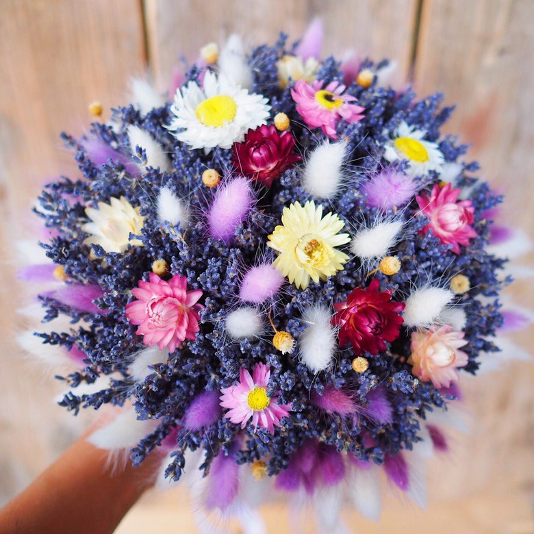 букет невесты из сухоцветов