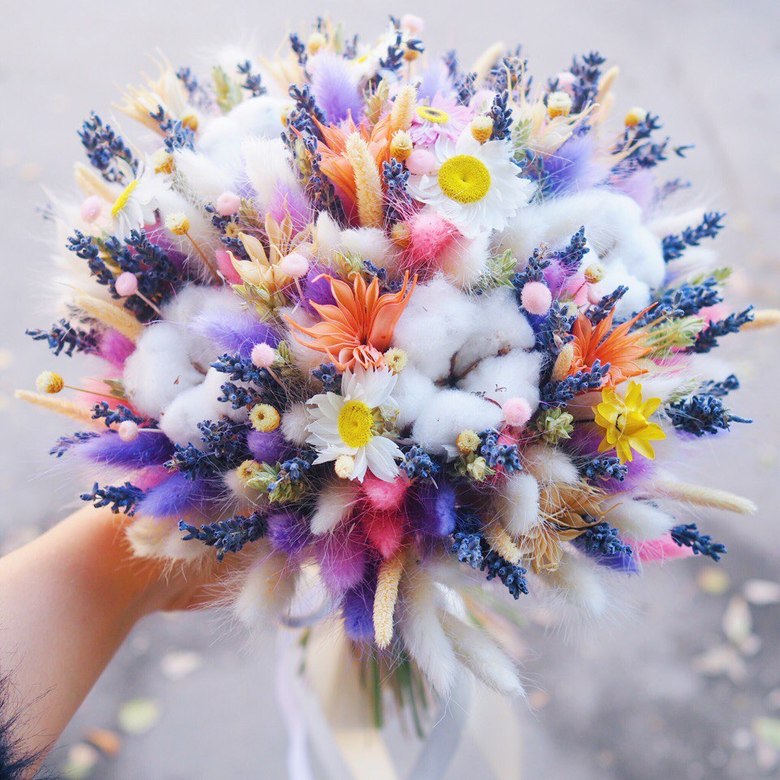 букет невесты из сухоцветов