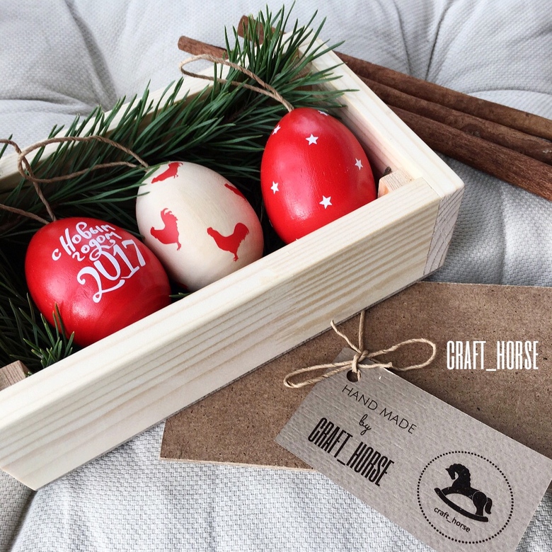 Набор из 3 яиц в коробочке